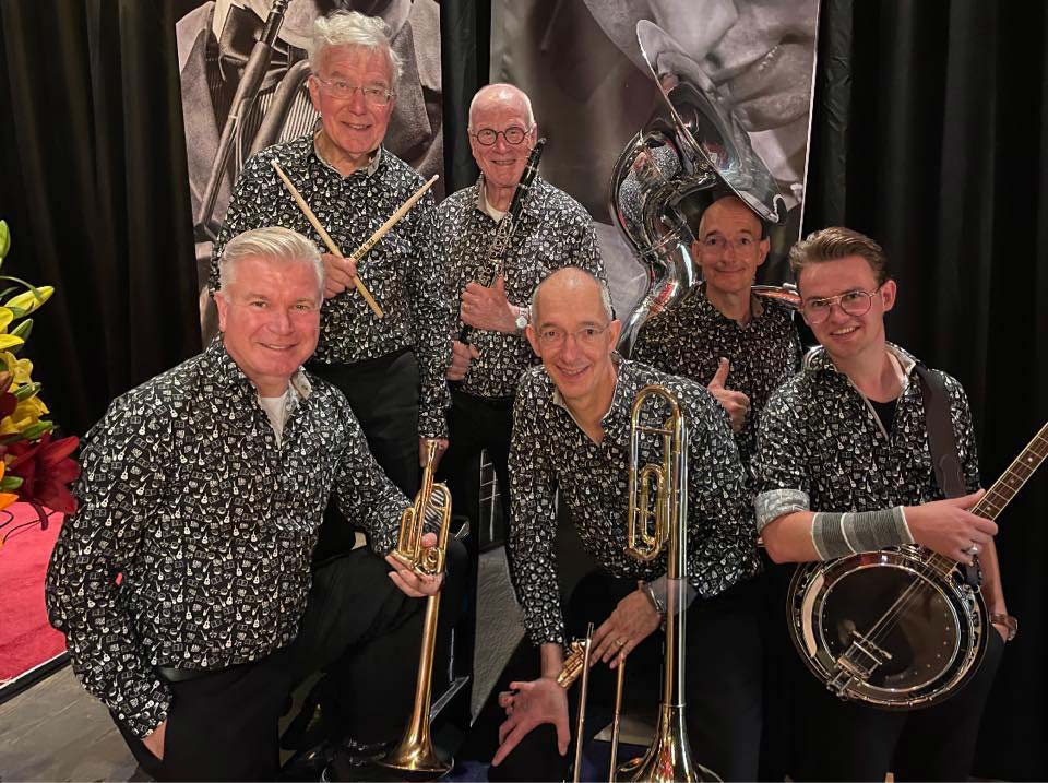 Spectacles Jazzband in Muziektent de Plantage